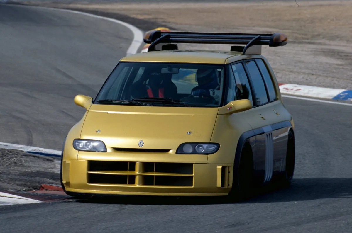 Renault Espace F1 chez Hot Wheels : un modèle inédit pour 2025